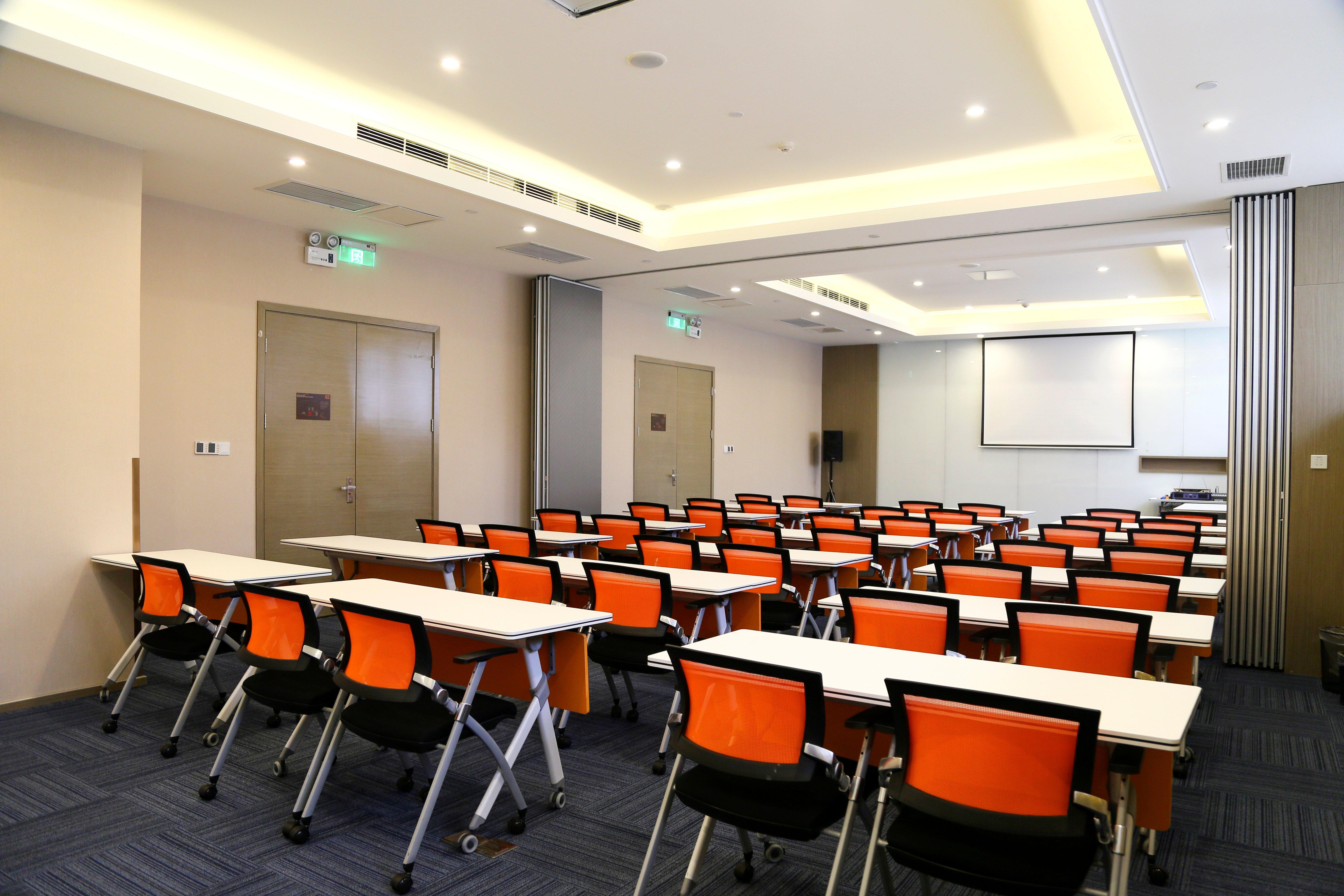 Holiday Inn Express Chengdu Jinniu By Ihg Exterior foto