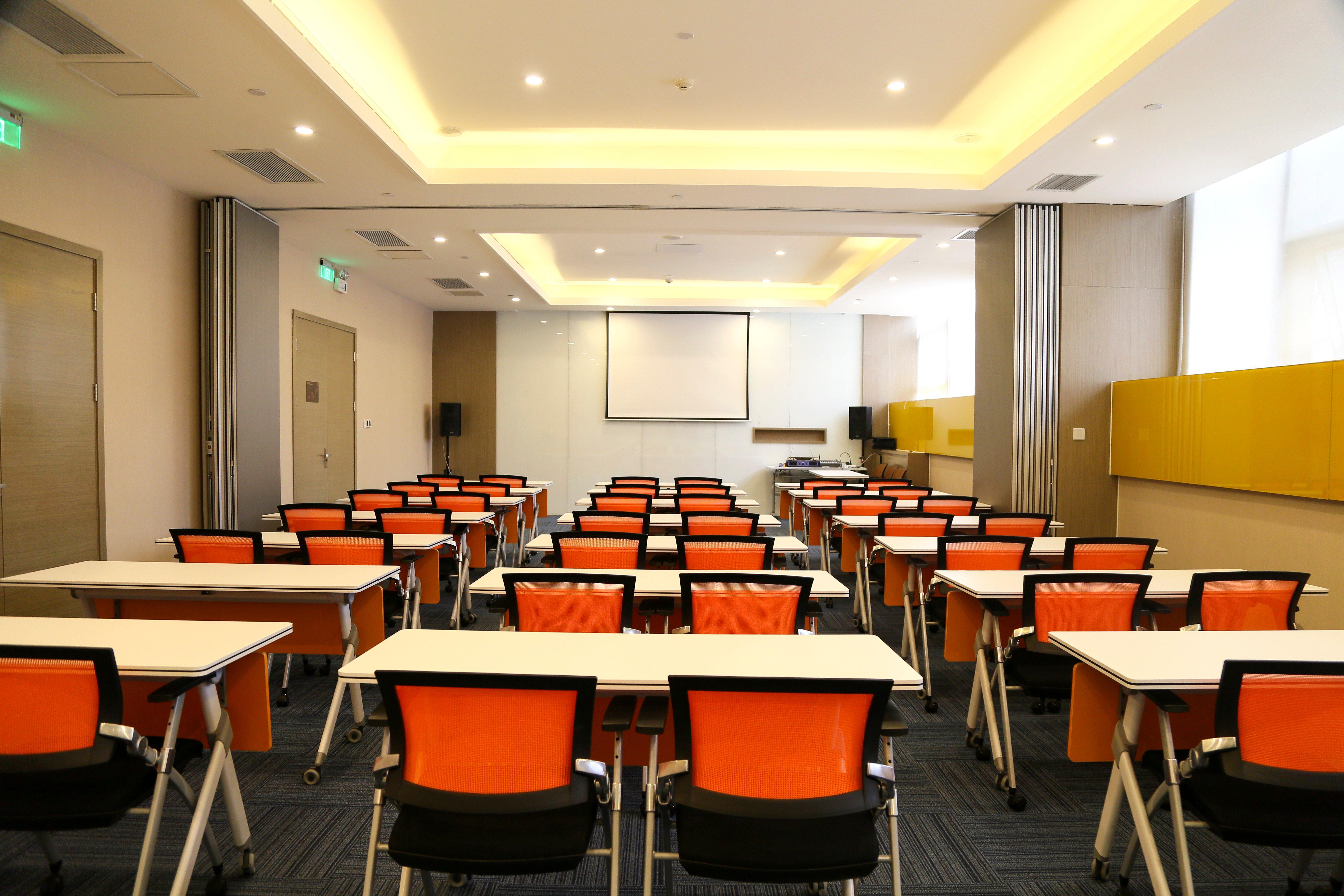 Holiday Inn Express Chengdu Jinniu By Ihg Exterior foto